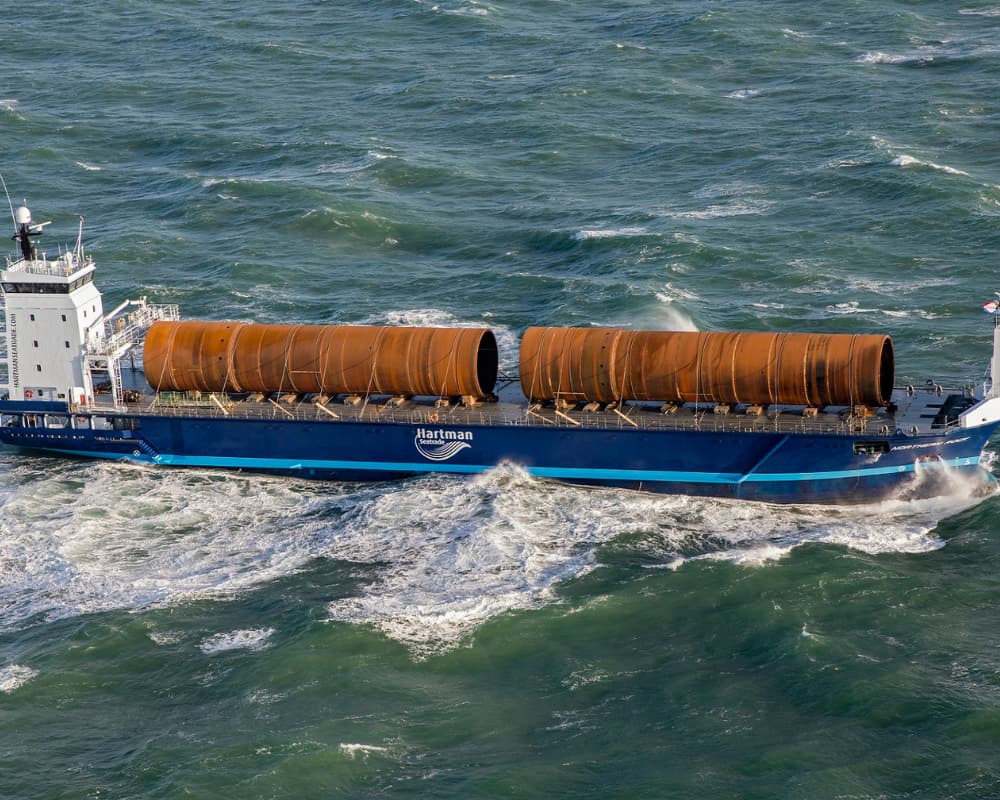 Hartman Seatrade, Filosunu İki Liebherr LS 250 Gemi Vinci ile Güçlendiriyor