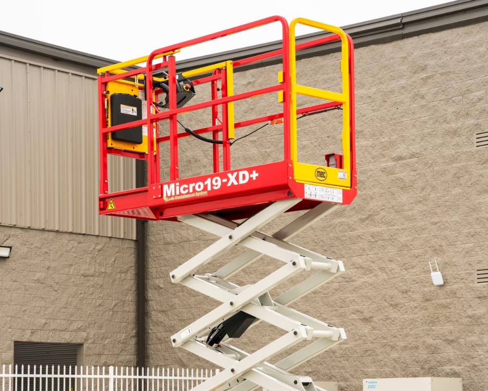 MEC Aerial, Yeni Plus Serisi Elektrikli Makaslı Platformları Piyasaya Sürdü